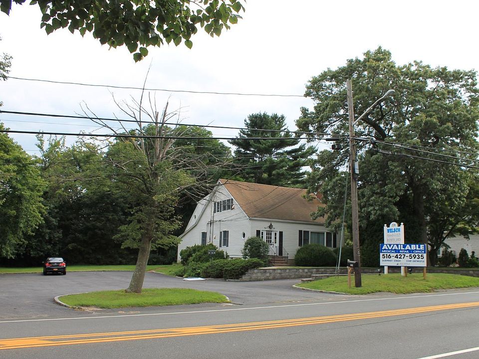 2nd image of 226 E Main St