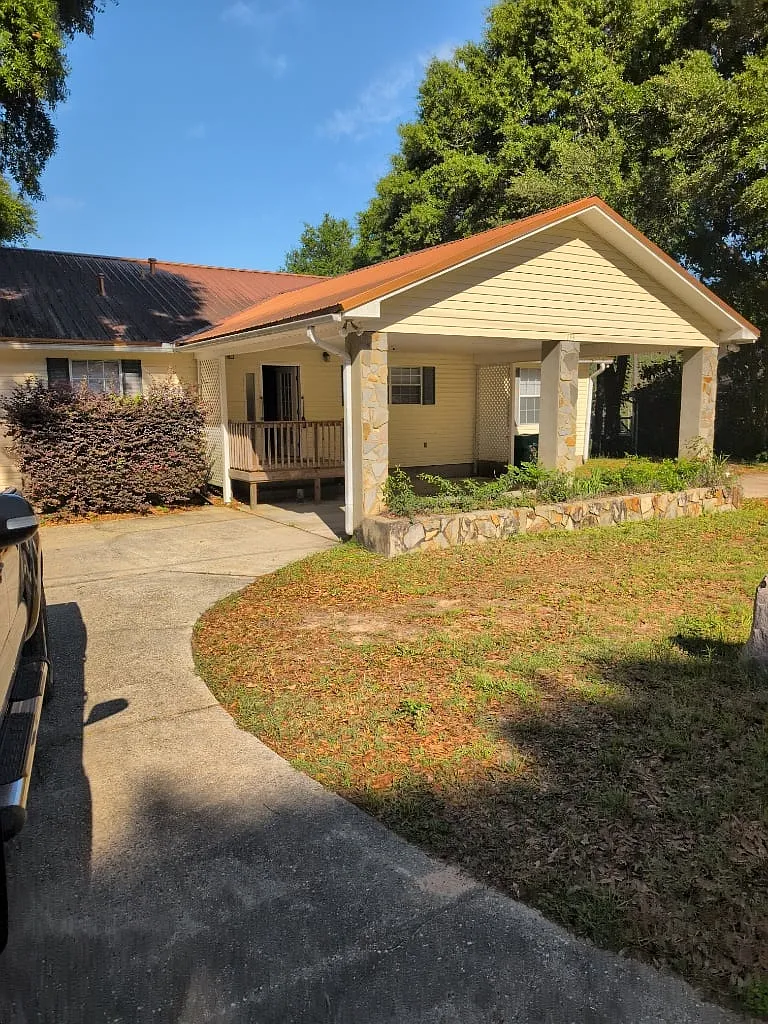 133 Winchester Way — Photo 2