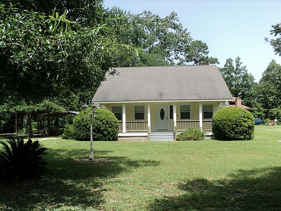 Like New home on almost an acre