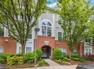 1520 N Point Dr APT 202, Reston, VA 20194