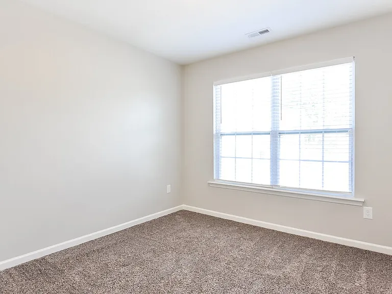 105 Lakemont Dr — Photo 13