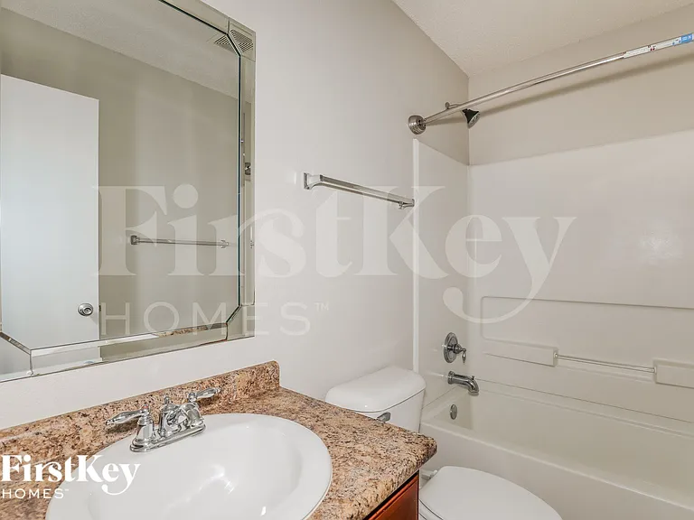 1443 Dowell St — Photo 14