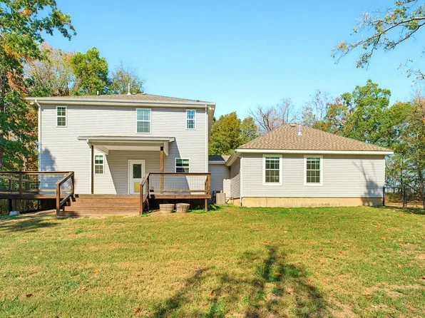 109 11th Ave SE, Gravette, AR 72736
