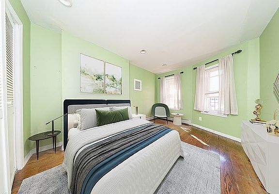 5th image of 239 Sumpter St #1