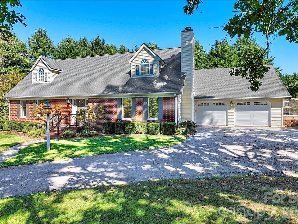1st image of 618 Windover Dr