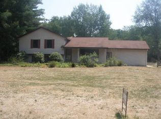83 Spring St, Kent City, MI 49330
