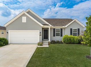 166 Chestnut Commons Dr, Commercial Pt, OH 43116
