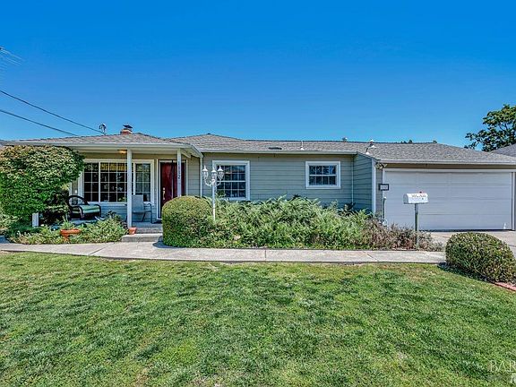 4th image of 1112 Elm Drive