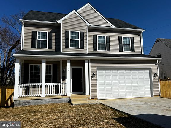 3rd image of 135 Hillcrest Dr