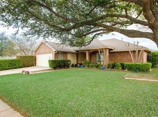 4715 Shorewood Dr, Arlington, TX 76016
