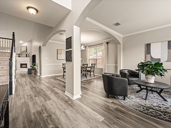 5th image of 1404 Big Falls Dr