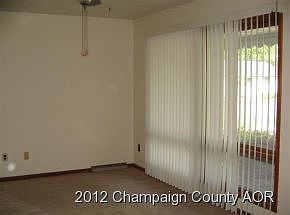 2nd image of 1002 E Park Dr