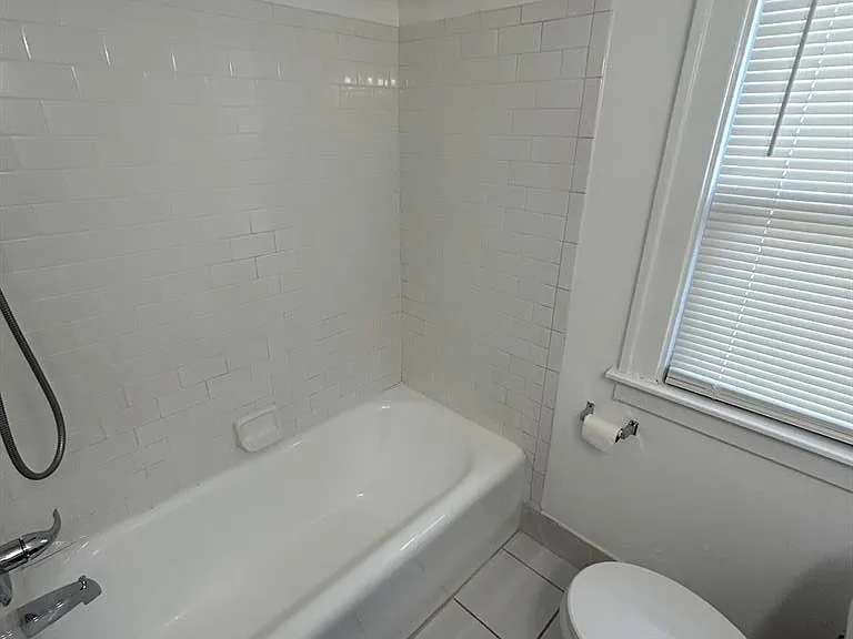 14716 Archdale St #1 — Photo 15