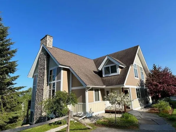 20 Highlands Avenue, Wilmington, VT 05363