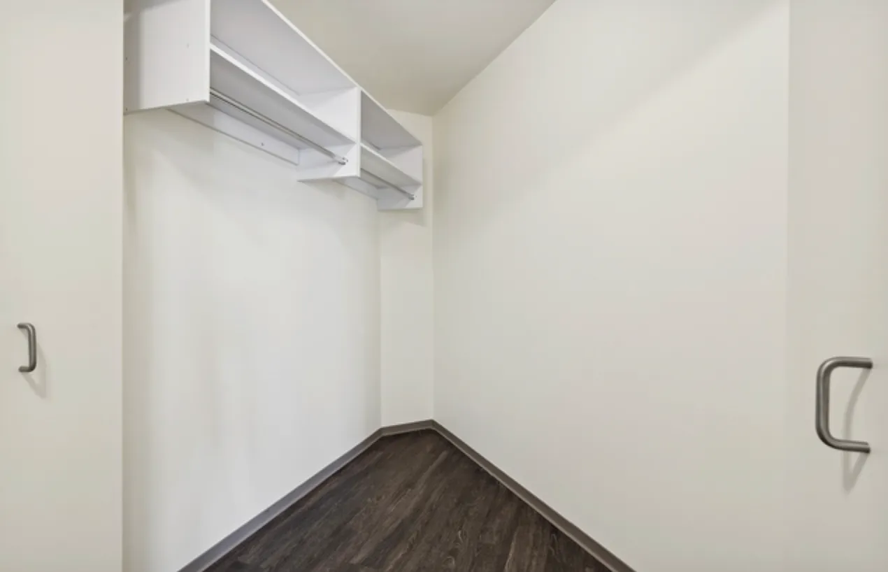 2 bed, 1100 sqft, $3,625 — Photo 4