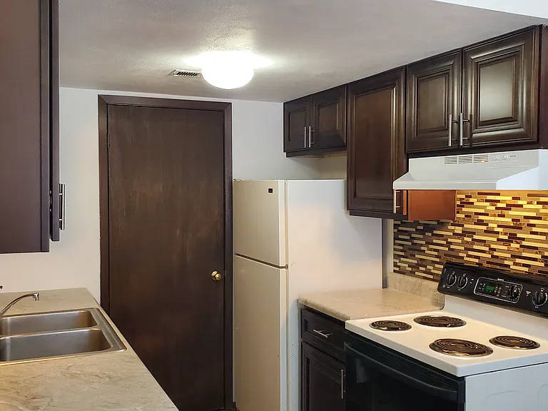 310 N 45th St #1 — Photo 5