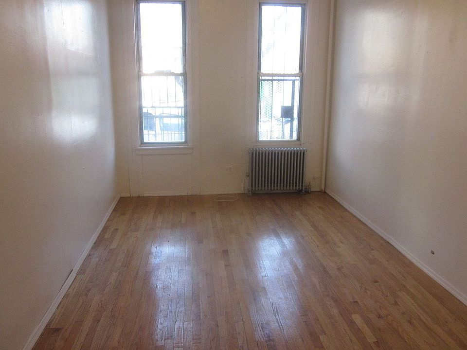 1st image of 220 Boerum St #1RF