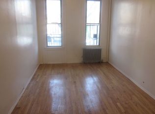 220 Boerum St #1RF, Brooklyn, NY 11206