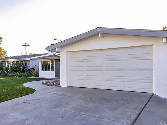 2nd image of 27403 Crossglade Ave