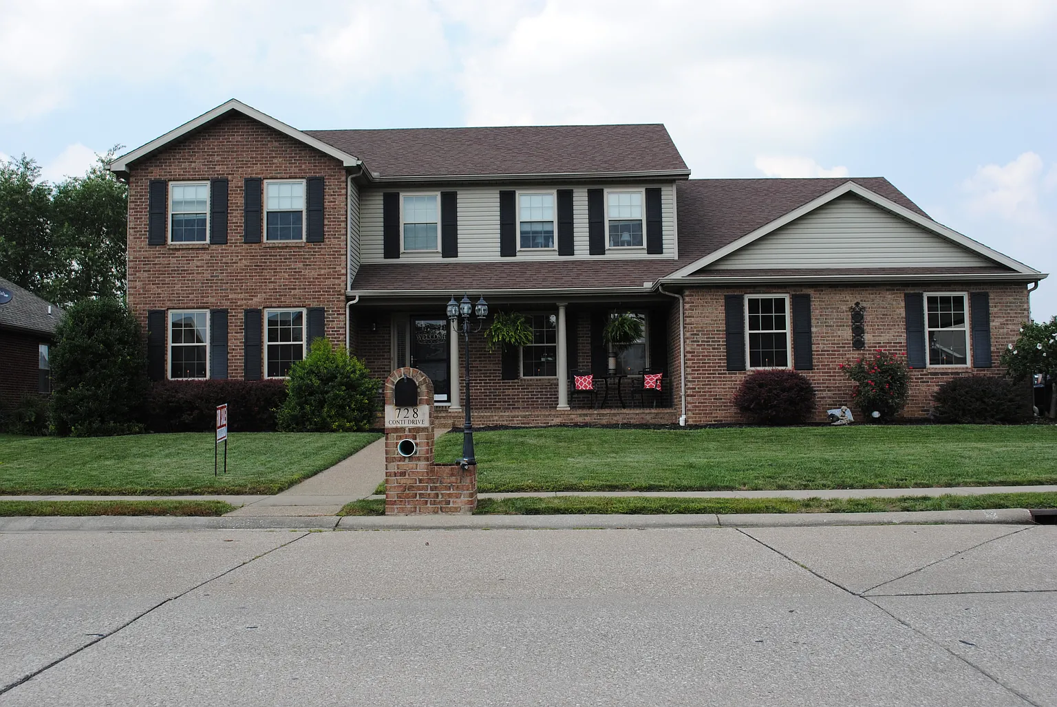 728 Conti Dr photo 1