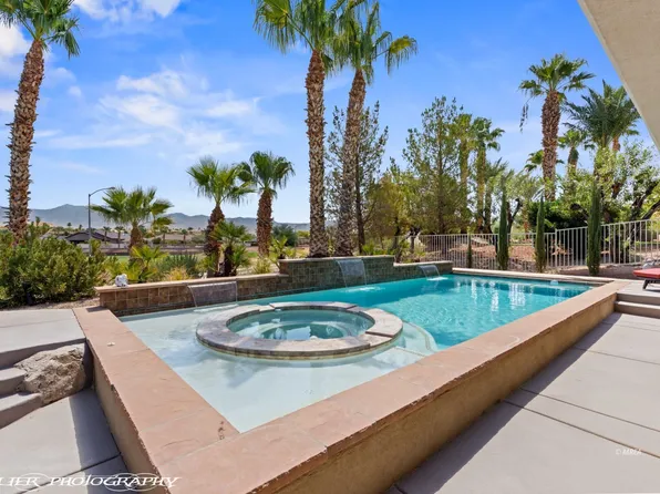 560 Rolling Hills Dr, Mesquite, NV 89027
