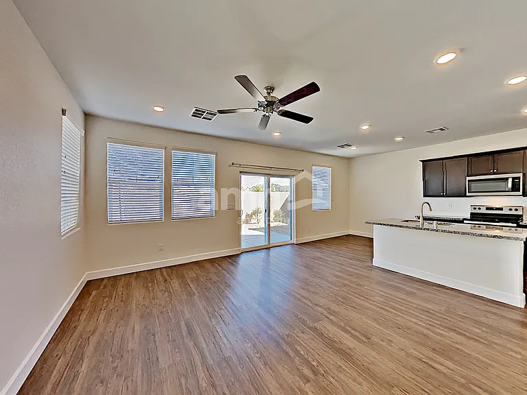 8116 Inhibition Ct — Photo 8