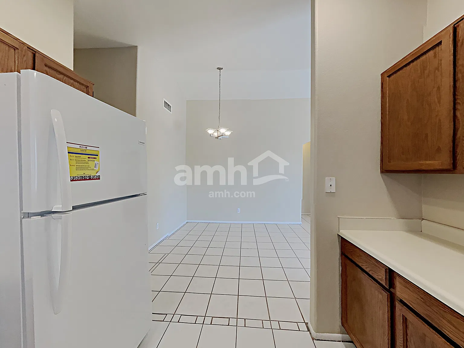 3 bed, 2.0 bath, 1198 sqft, $1,865 — Photo 4