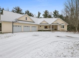 5900 Belding Rd NE, Rockford, MI 49341