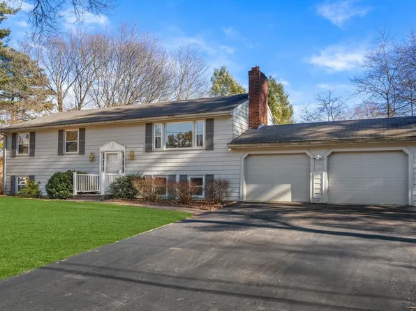 12 Morrill Dr, Wayland, MA 01778