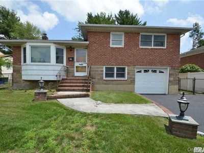 28 E Kathleen Drive, Syosset, NY, 11791
