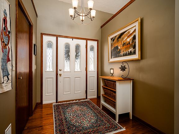 4th image of 5453 Tropicana St