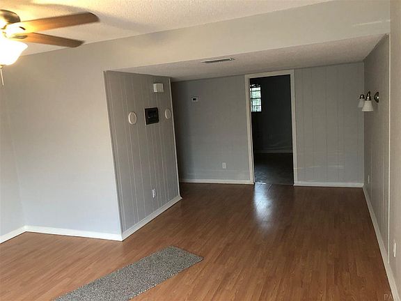 3rd image of 2101 Langley Ave