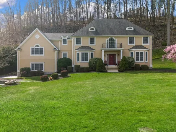 16 Fieldstone Drive, Katonah, NY 10536