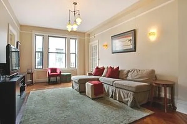 Sold by Douglas Elliman | media 10