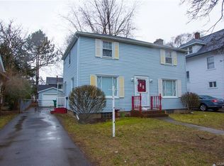 47 Charlton Rd, Rochester, NY 14617