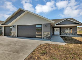 308 15th St N, Cold Spring, MN 56320