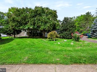 313 Trenton Rd, Fairless Hills, PA 19030