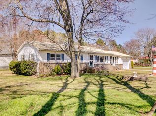4295 Ridge Rd, Chincoteague Island, VA 23336