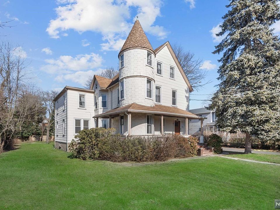 1st image of 325 Hillside Ave