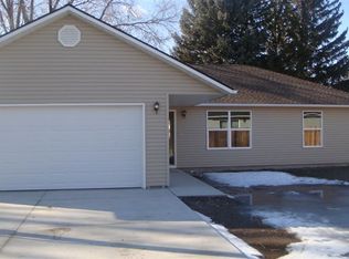 222 Lenz Ave, Hazelton, ID 83355