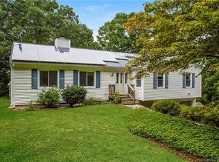35 Canterbury Rd, New Milford, CT 06776