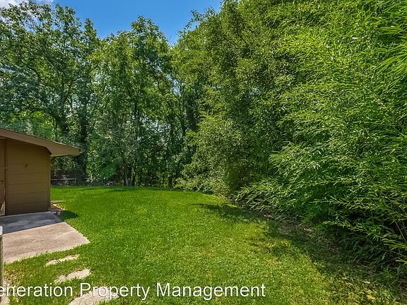 3rd image of 5770 Taggart Dr Unit 5770