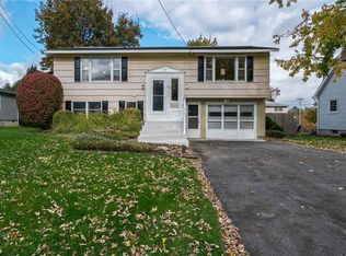 102 Gordon Pkwy, Syracuse, NY 13219