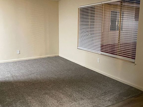 4th image of 723 Delaware Ave APT B