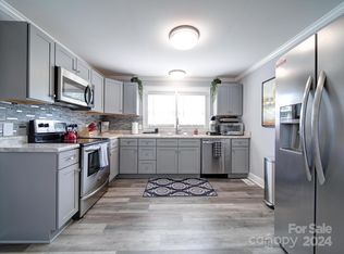 213 9th St, Belmont, NC 28012