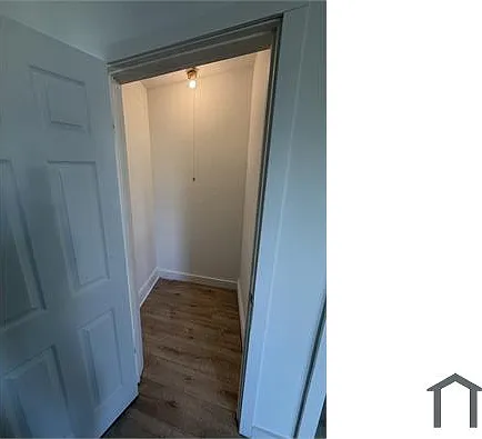 10 Beatrice St #2 — Photo 1