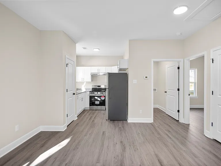 1523 S Cedar St — Photo 37