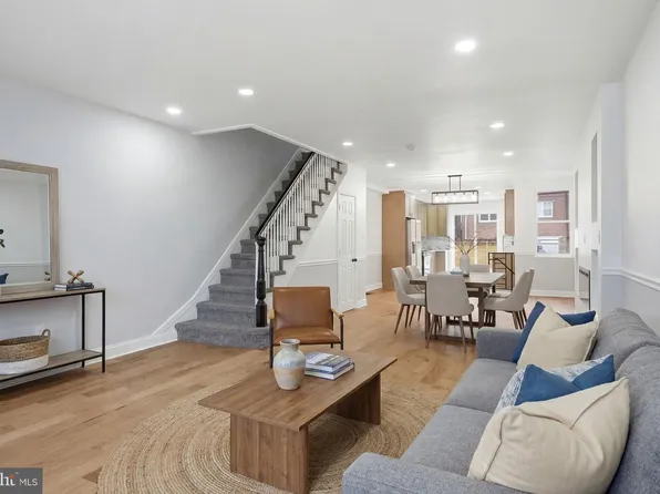 7413 Sommers Rd, Philadelphia, PA 19138