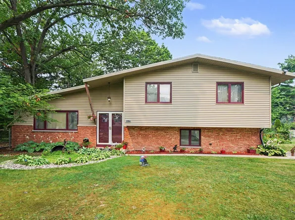 53175 Osage Dr, South Bend, IN 46637