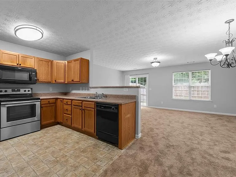 255 Magnolia Gardens Walk — Photo 7